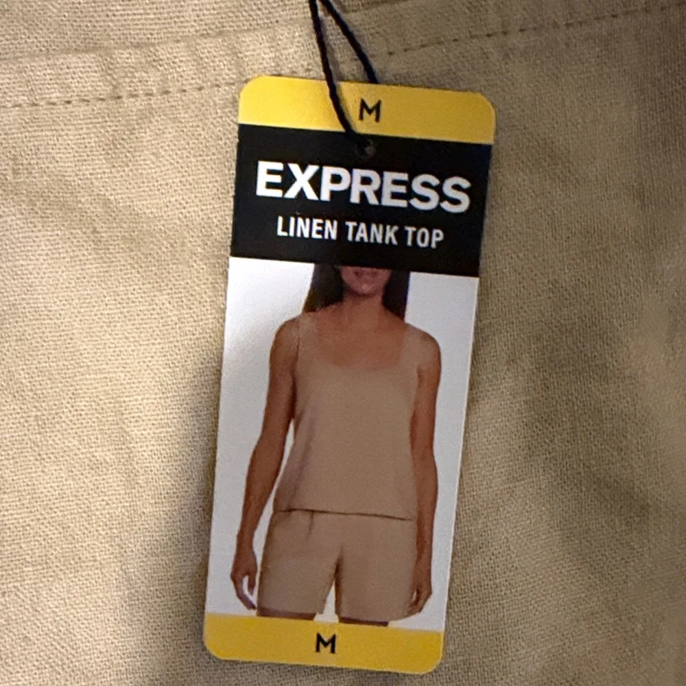 Express chic versatile